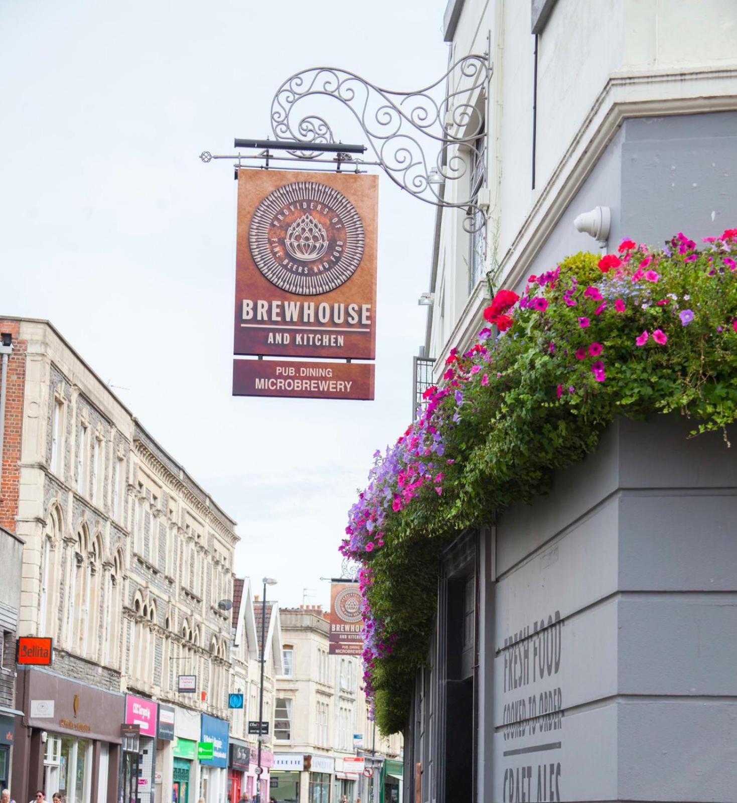 Higgihaus 7 Bed Sleeps Up To 18 Big Groups Best Location Bristol Esterno foto